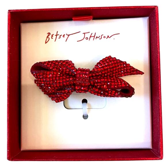 Betsey Johnson Red Rhinestone Bow Ring Size 7 Stretch Band Holiday Bling New - Picture 2 of 15